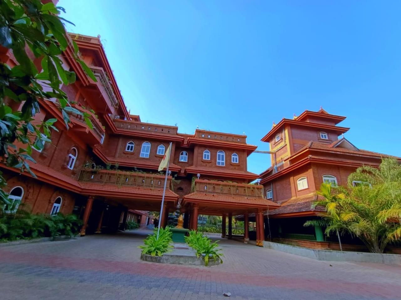 Krishna Beach Resort Kannur Exterior foto